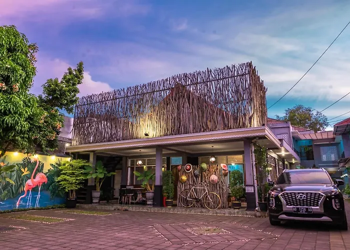 Metro Malioboro Living